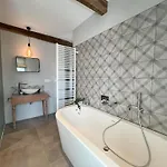Maison Jean-phi Oda ve Kahvaltı 3*